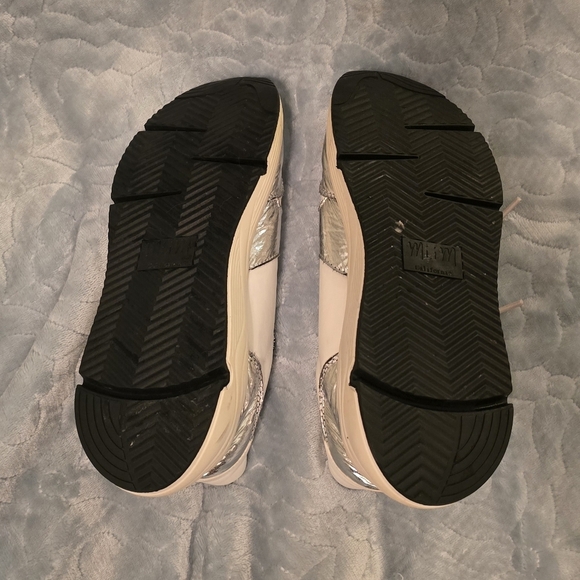 Miim Silver & White Women's Sneakers, Size 7.5 - Picture 8 of 8